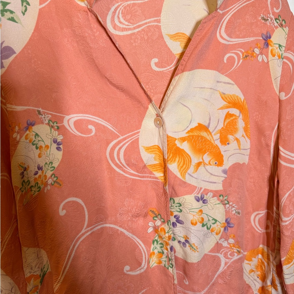 Vintage Japanese Motif Blouse - Picture 2 of 3